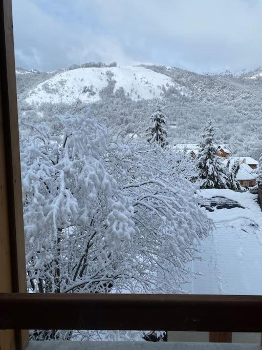 Charmant T4 Duplex Vue Montagne ลูด็องวีแย็ล ภายนอก รูปภาพ