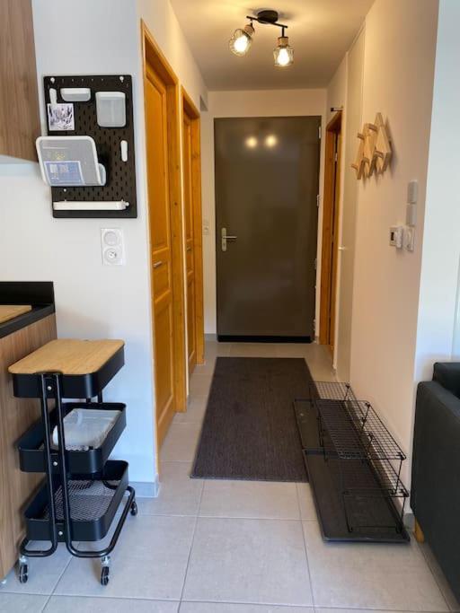 Charmant T4 Duplex Vue Montagne ลูด็องวีแย็ล ภายนอก รูปภาพ
