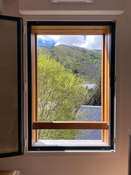 Charmant T4 Duplex Vue Montagne ลูด็องวีแย็ล ภายนอก รูปภาพ
